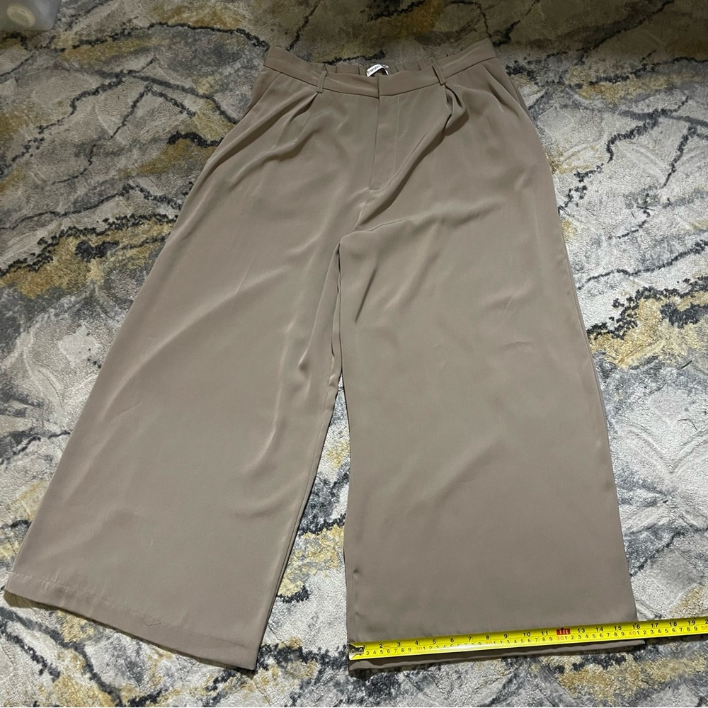 Chic Wide-Leg Women's Pants in Mocha - Picture 6 of 12